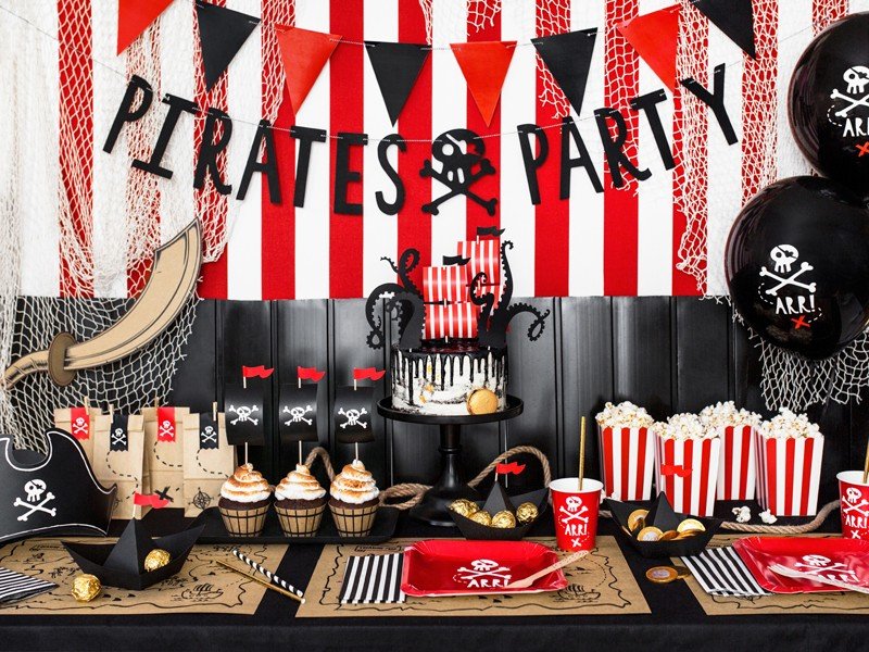 Парти Сламки в Черно и Бяло - Party Design