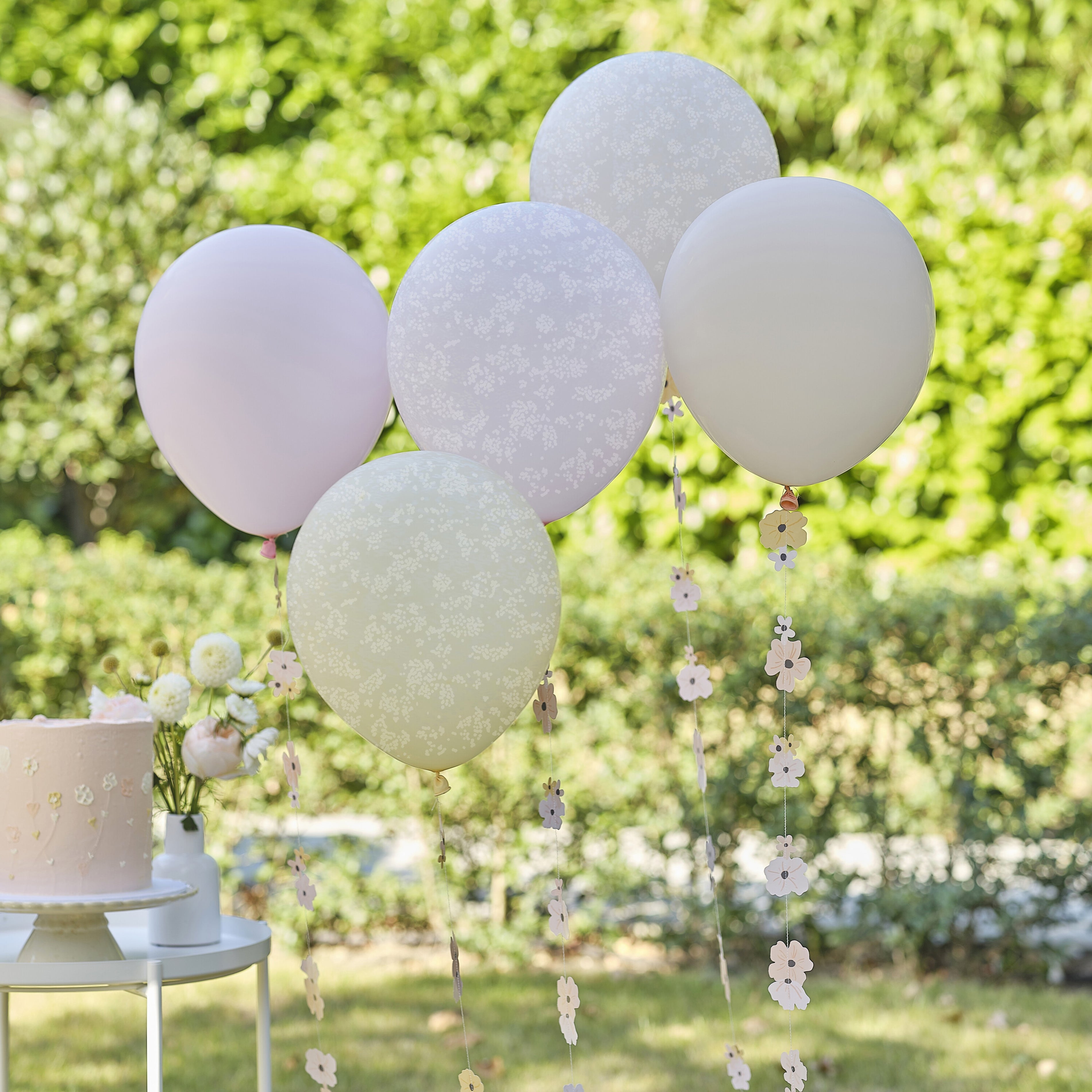 Нежни Латексови Балони на Цветенца - Party Design