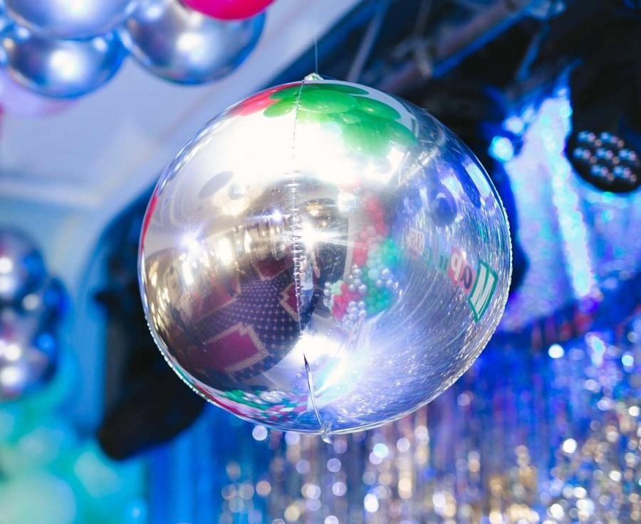 Фолиев Балон "Сребърна Топка" - Party Design