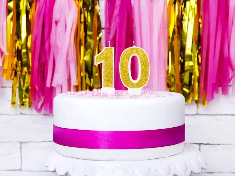 Свещичка за Рожден Ден в Златно - Party Design