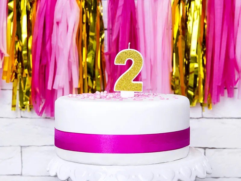 Свещичка за Рожден Ден в Златно - Party Design