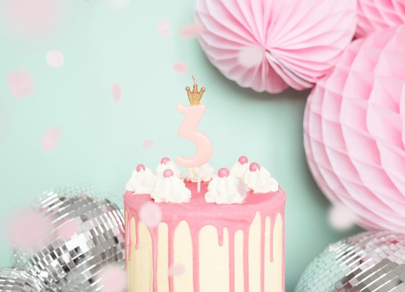 Свещичка за Рожден Ден с Коронка в Бледо Розово - Party Design