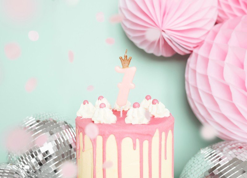 Свещичка за Рожден Ден с Коронка в Бледо Розово - Party Design