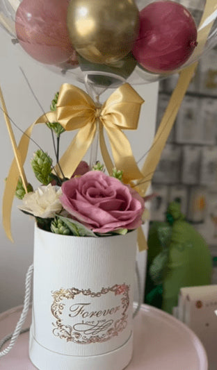 Персонализиран Прозрачен Балон с Цветя и Надпис - Party Design