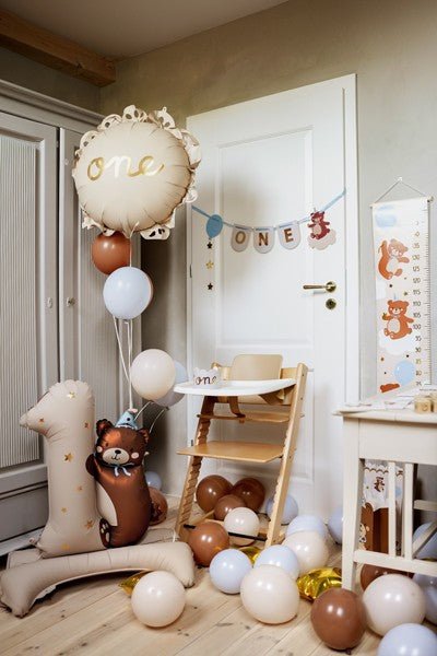 Фолиев балон „One“ с волани - Party Design