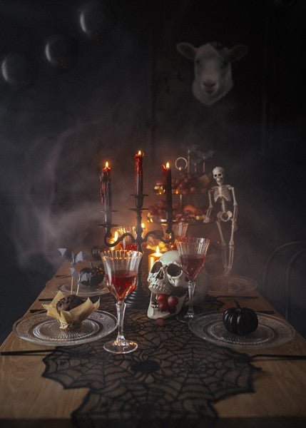 Кървящи свещи за Хелоуин - Party Design