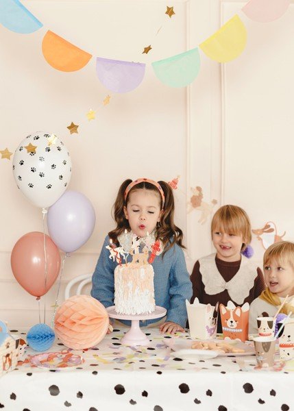 Хартиена Покривка с Далматински точки - Party Design