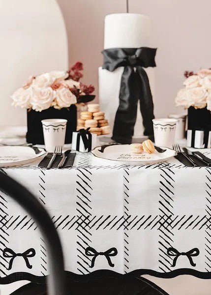 Покривка за Маса с Черни Пандеклки - Party Design