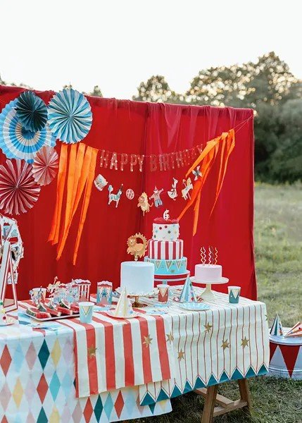 Хартиена покривка с цветни ромбове - Party Design