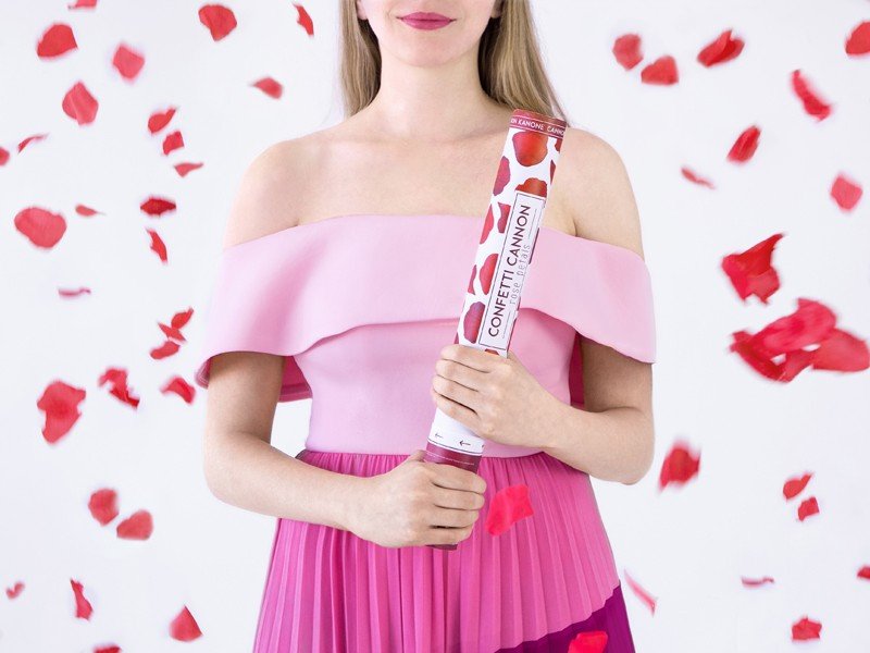 Конфети Под Налягани - Червени Листа от Рози, 80 см - Party Design