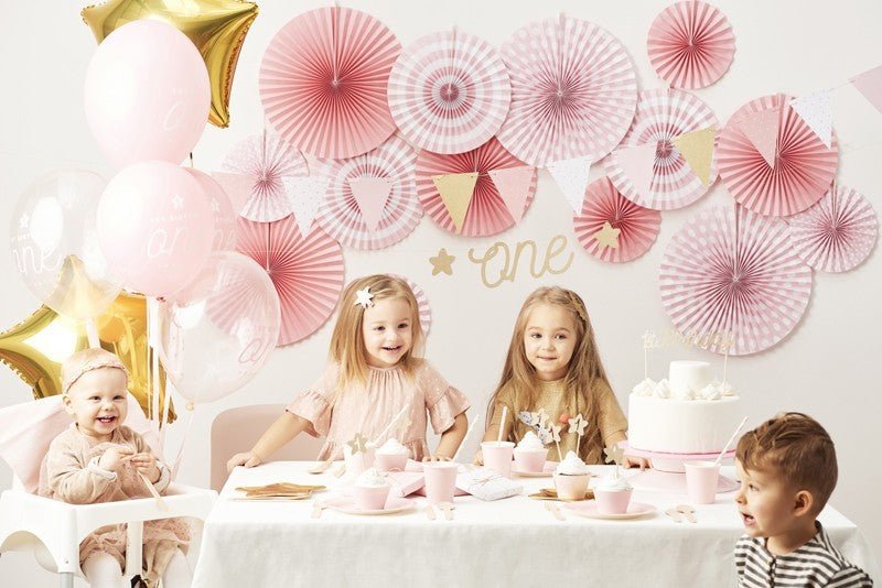 Топер За Торта в Златен Цвят - 1st Birthday - Party Design