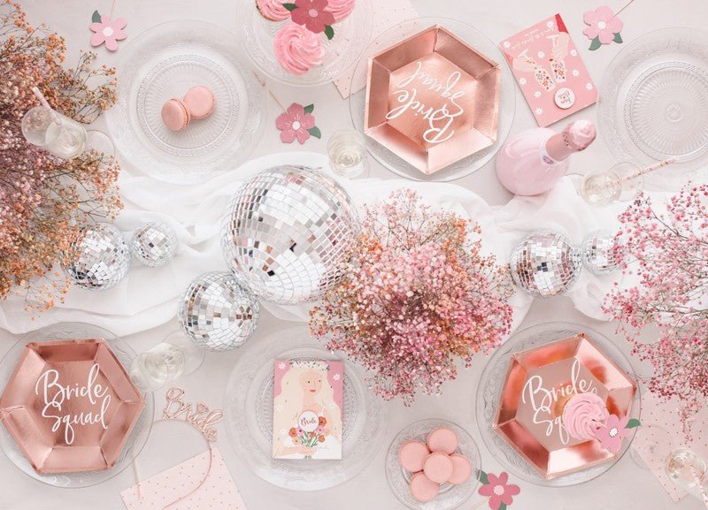 Картичка с Брошка "Bride" 10,5х15 см - Party Design