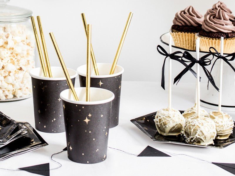 Черни Парти Чаши на Златни Звездички, 260 мл - (1 пакет / 6 бр.) - Party Design