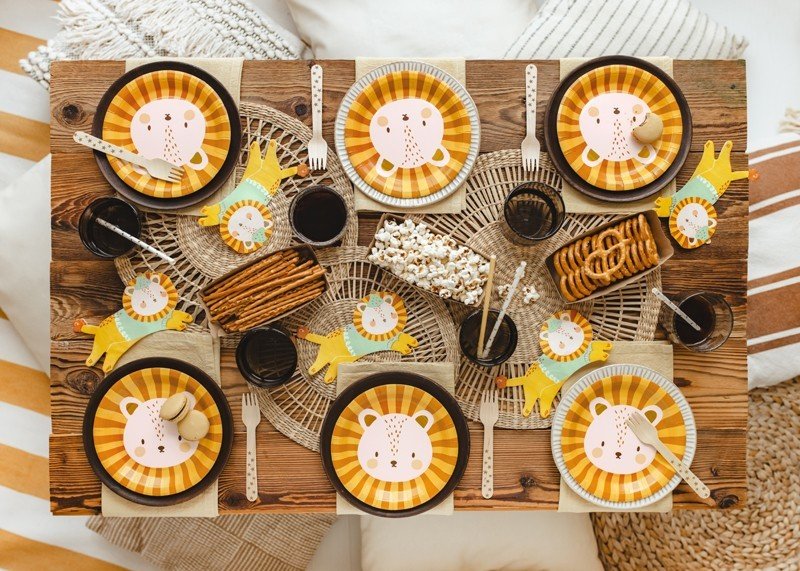 Парти Чинии Лъвче, 18см - (1 пакет / 6 бр.) - Party Design