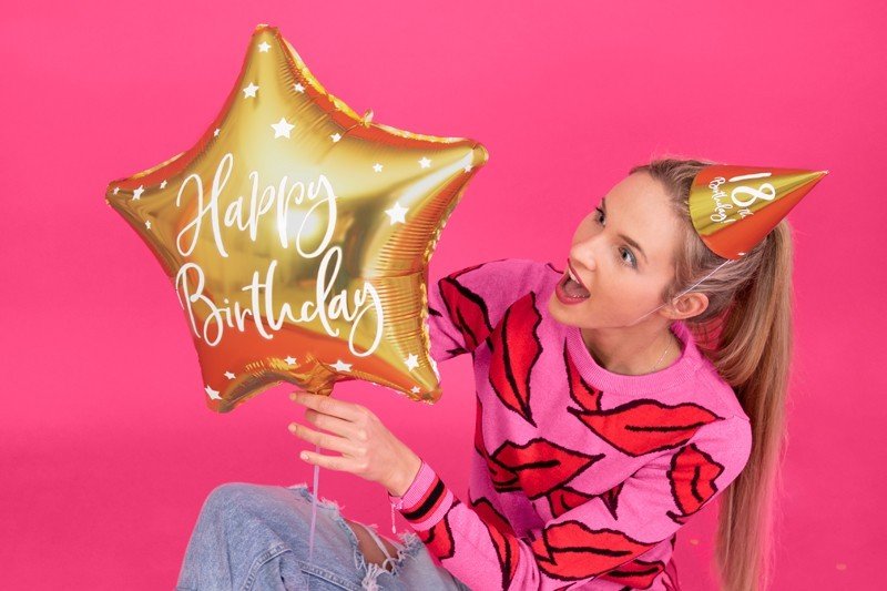 Фолиев Балон Звезда "Happy Birthday", Златно - Party Design
