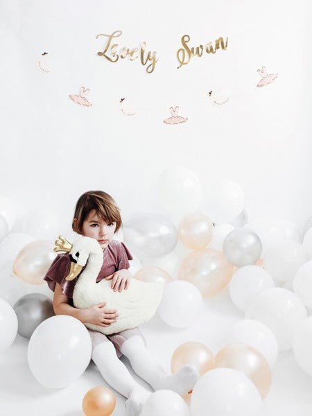 Декоративна Възглавничка Нежен Лебед - Party Design