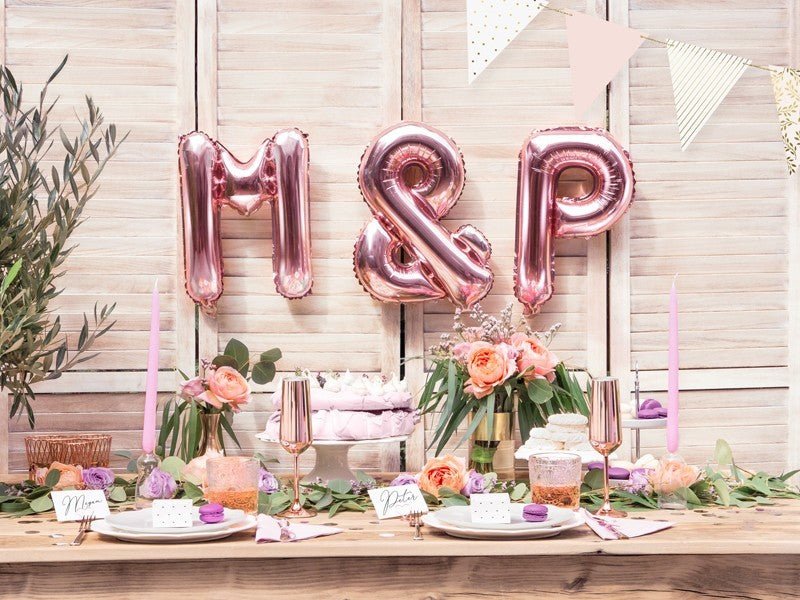 Гирлянд в Нежни Цветове - Party Design