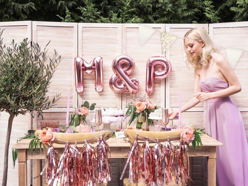 Гирлянд в Нежни Цветове - Party Design