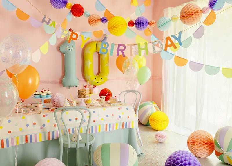 Хартиена покривка за маса Confetti - Party Design