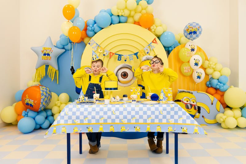 Кръгъл фолиев балон Minions – изглед