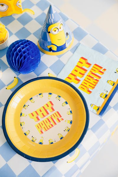 Хартиени чинии Minions, 6 бр. - PartyDesign